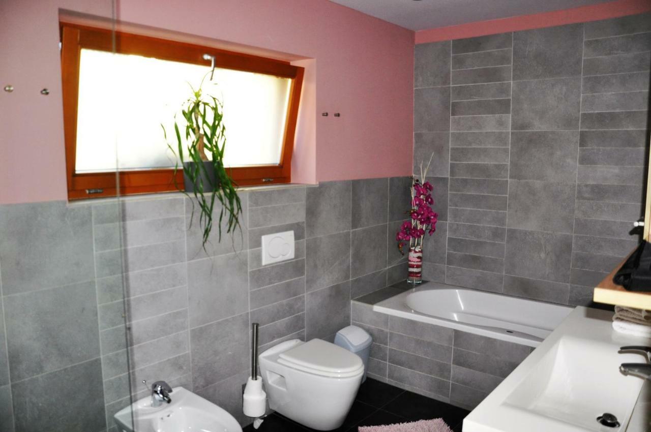 Apartma Rosa Spodnji Otok Екстер'єр фото